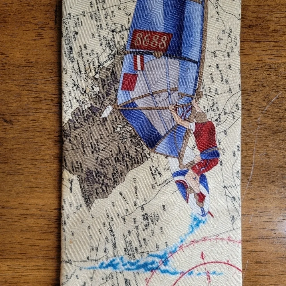 NWOT Tommy Bahama 100% Silk Mens Tie Yellow Blue Kiteboarding Map Travel